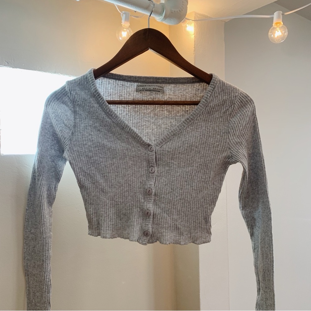 Urban Outfitters Grey Cropped Long Sleeve Shirt